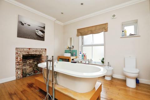 3 bedroom end of terrace house for sale, Thorpe Road, Norwich