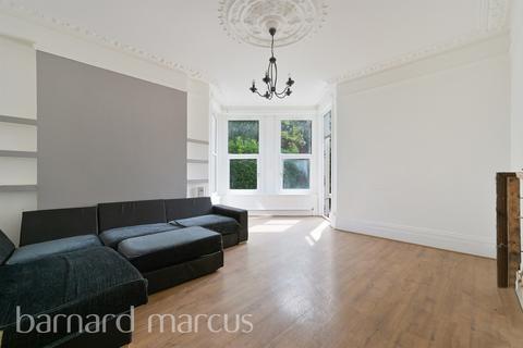 2 bedroom ground floor flat for sale, Burlington Gardens, London