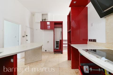 2 bedroom ground floor flat for sale, Burlington Gardens, London