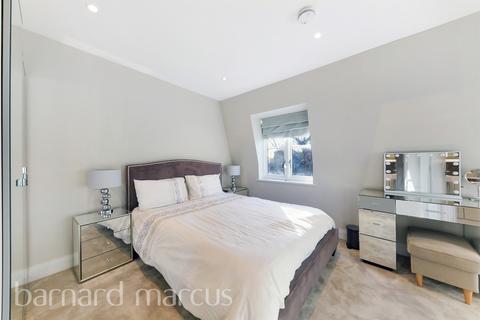 5 bedroom end of terrace house for sale, Palladian Gardens, London