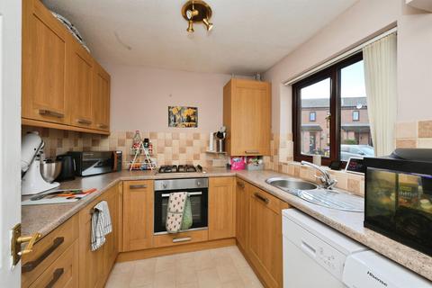 undefined, Wellesley, Harlow