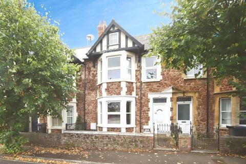 Summerland Avenue, Minehead