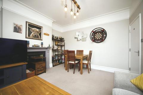 2 bedroom ground floor flat for sale, Summerland Avenue, Minehead