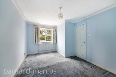 3 bedroom end of terrace house for sale, St. Christophers Mews, Wallington