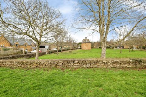 undefined, Bloxham Road, Milcombe, Banbury