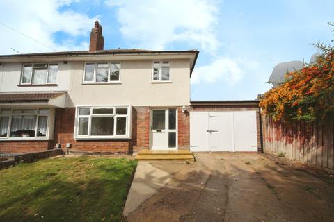 3 bedroom semi-detached house for sale, Kendal Close, Luton