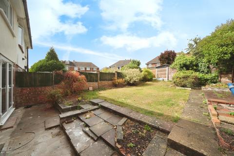 3 bedroom semi-detached house for sale, Kendal Close, Luton