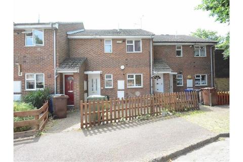 Dunning Close, South Ockendon, RM15