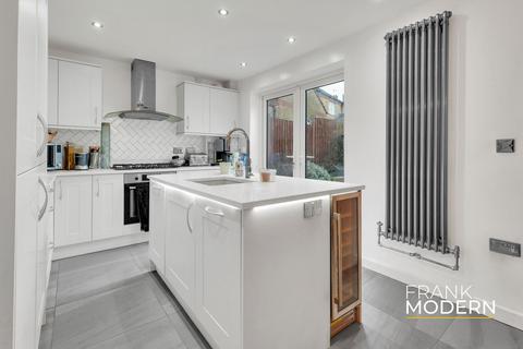 3 bedroom semi-detached house for sale, Station Avenue, South Witham, NG33