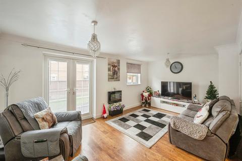 3 bedroom detached house for sale, Mexborough Road, Bolton-Upon-Dearne, Rotherham