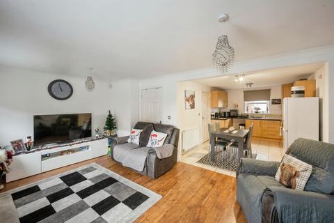 3 bedroom detached house for sale, Mexborough Road, Bolton-Upon-Dearne, Rotherham