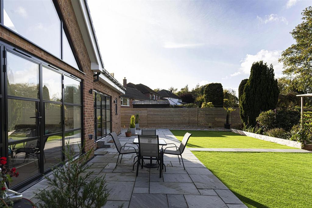 Bramleys Estate Agents - Cumberland Avenue - Fixby