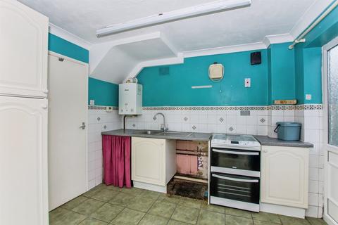 3 bedroom detached house for sale, Woodside, Boston