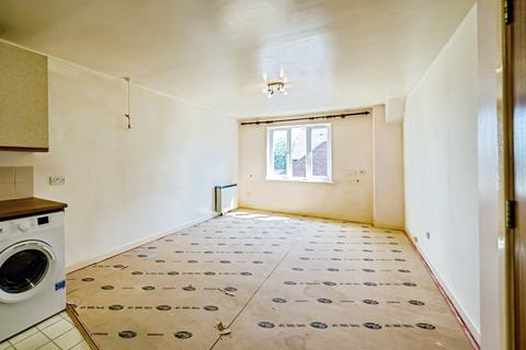undefined, Sharman Beer Court, Thame