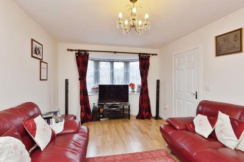 4 bedroom detached house for sale, Aran Court, Oakridge Park, Milton Keynes