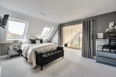 5 bedroom detached house for sale, Sandy Lane, Wokingham, Berkshire