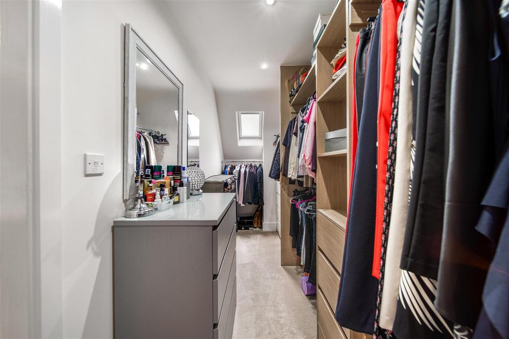 3. 5 Winter Close - Interior-22.jpg