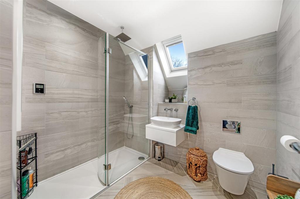 3. 5 Winter Close - Interior-24.jpg
