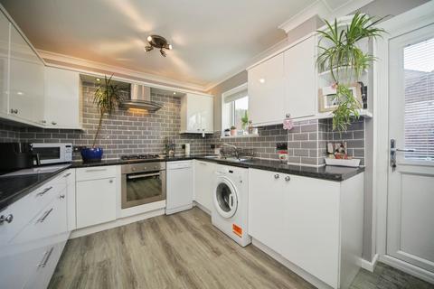 2 bedroom end of terrace house for sale, Anderson Walk, Bury St. Edmunds