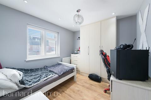 undefined, Love Lane, Morden