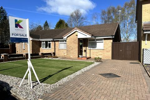 2 bedroom semi-detached bungalow for sale, Penthorpe Drive, Royton