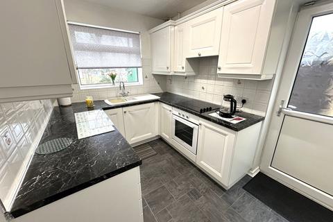 2 bedroom semi-detached bungalow for sale, Penthorpe Drive, Royton