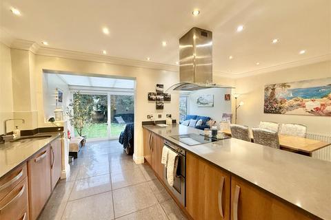 4 bedroom semi-detached house for sale, Longfields, Ongar
