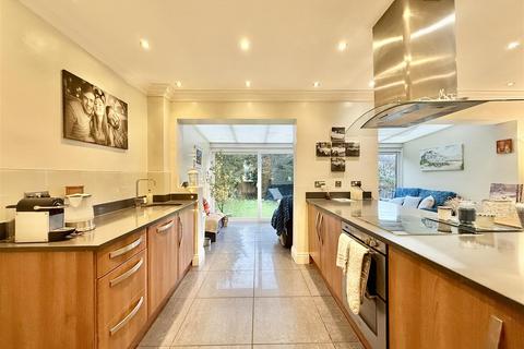 4 bedroom semi-detached house for sale, Longfields, Ongar