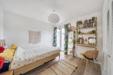 2 bedroom flat for sale, Hopewell Street, Camberwell, London, SE5