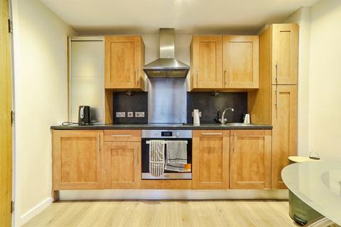 2 bedroom apartment for sale, East Street, Leeds