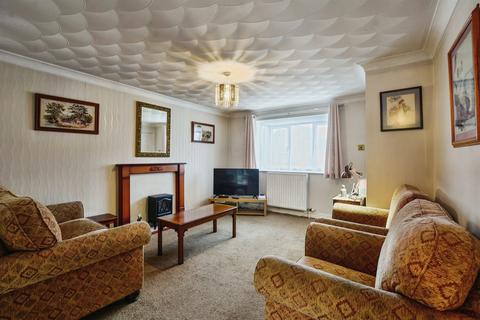 3 bedroom semi-detached house for sale, Thomas Gibson Drive, HORNCASTLE