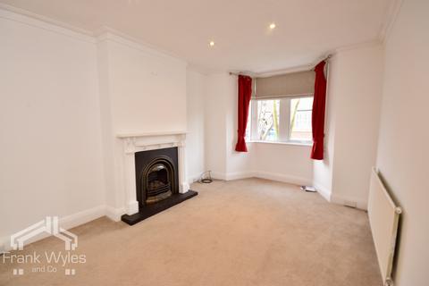 3 bedroom end of terrace house for sale, Trent Street, Lytham
