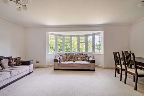 2 bedroom apartment to rent, Rickmansworth Road, Northwood HA6