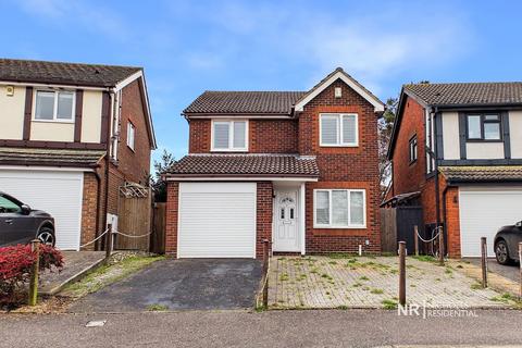 3 bedroom detached house for sale, Arnold Drive, Chessington, Surrey. KT9