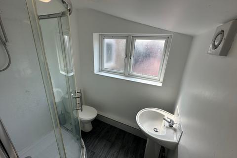 1 bedroom in a house share to rent, Henderson House, Nottingham, NG17