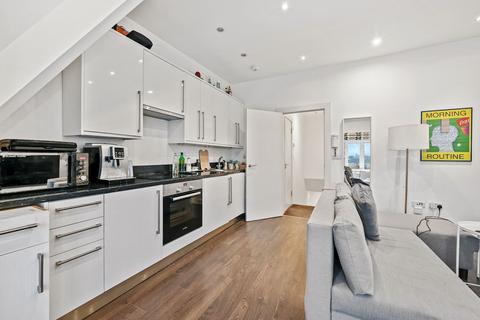 1 bedroom apartment to rent, Top floor flat, Acton High Street