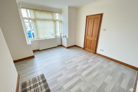 4 bedroom semi-detached house for sale, Letchworth Road, Luton, Bedfordshire, LU3 2NU