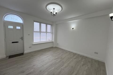 2 bedroom detached house to rent, Main Road, Nottingham, NG16
