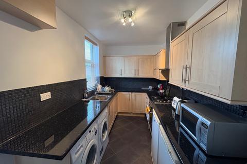 2 bedroom detached house to rent, Main Road, Nottingham, NG16