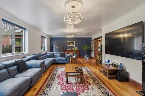 6 bedroom detached house for sale, Amersham Road, Gerrards Cross SL9