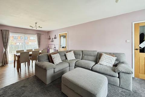 3 bedroom semi-detached house for sale, Moorway Drive, Dumpling Hall, Newcastle upon Tyne, NE15
