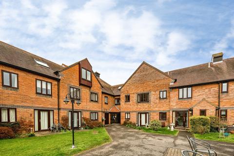 undefined, Sharman Beer Court, Thame