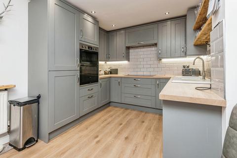 4 bedroom townhouse for sale, Lower Mill Lane, Holmfirth