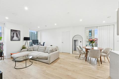 2 bedroom apartment for sale, Falconbrook Gardens, 17 Silvertown Way, E16
