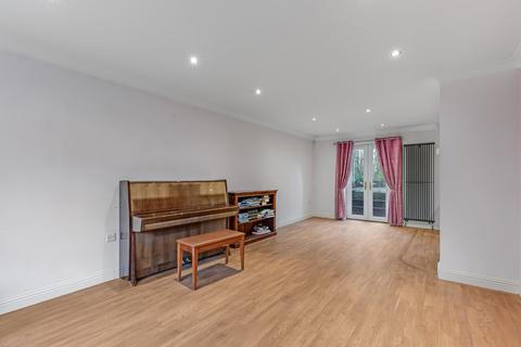 3 bedroom terraced house for sale, Crossbeck Road, Ilkley, West Yorkshire, LS29