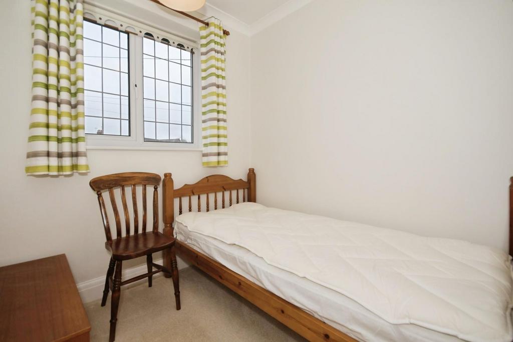 BED 3.jpg