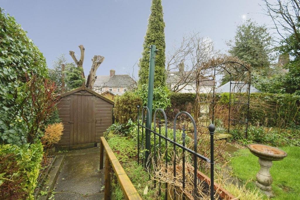 REAR GARDEN 05.jpg
