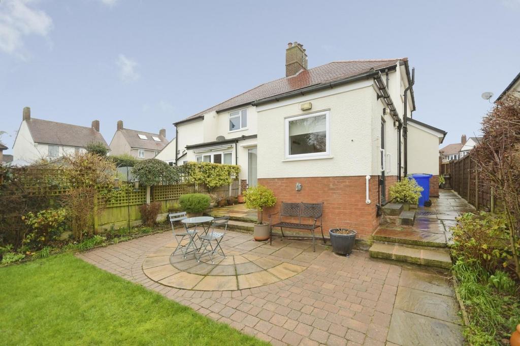 REAR GARDEN 06.jpg