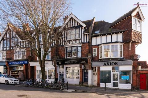 1 bedroom flat to rent, Hove Park Villas, Hove