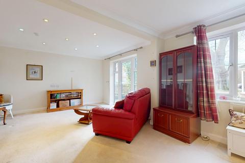 2 bedroom retirement property for sale, Lakeside Place, Chapel Road TN25